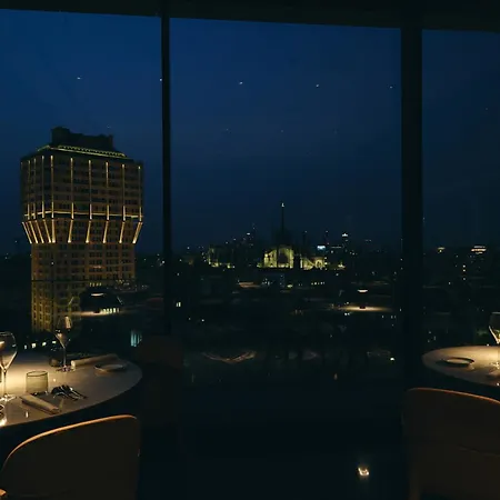 Uptown Palace Hotel 4*