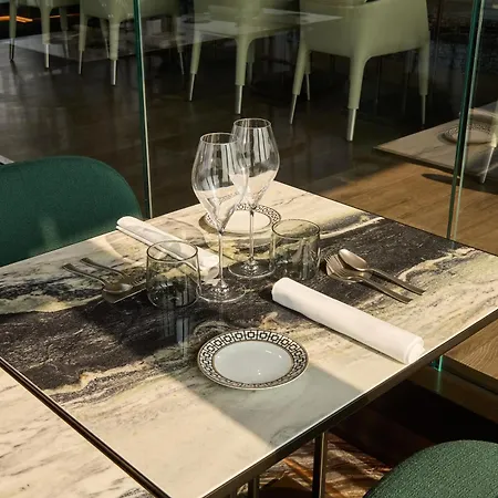 ホテル アップタウン　パレス