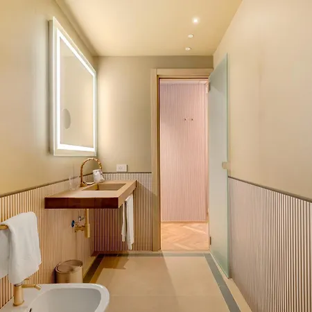 Qc Porta Romana فندق