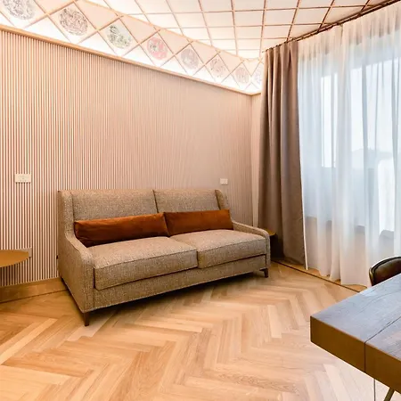 Hotel Qc Porta Romana 4*