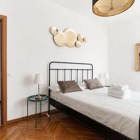 Guesthost - M1 Pasteur With Balcony Appartement