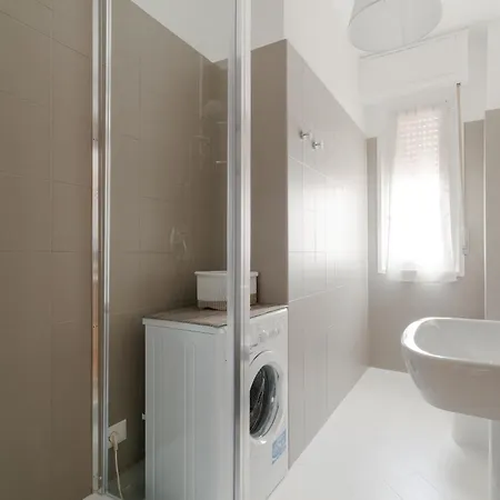 Guesthost - M1 Pasteur With Balcony Appartamento *