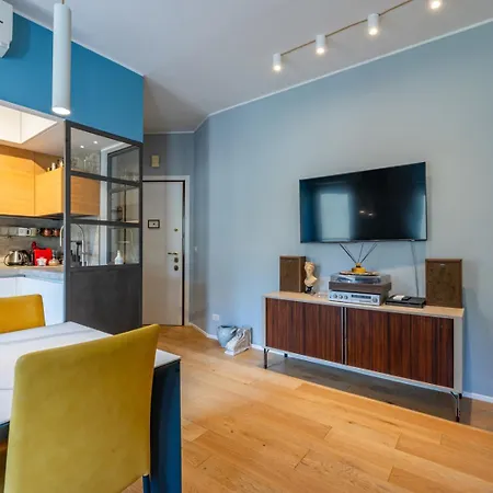 Porta Romana's Nest - Accogliente Con Terrazza Privata Lägenhet