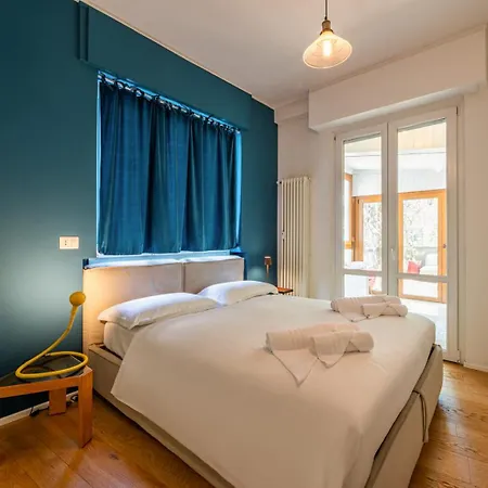 Lägenhet Porta Romana's Nest - Accogliente Con Terrazza Privata