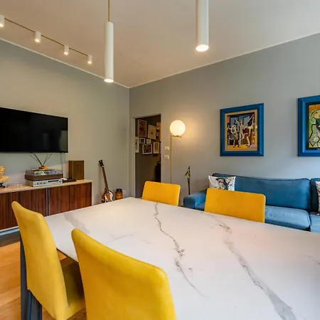 Porta Romana's Nest - Accogliente Con Terrazza Privata Lägenhet