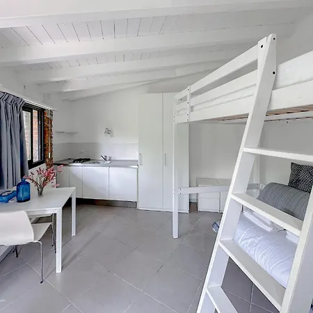 Villa Corelli - Parking And Exclusive Garden