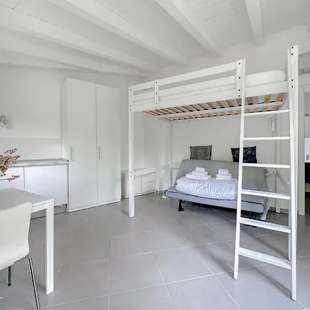 Villa Corelli - Parking And Exclusive Garden Milánó