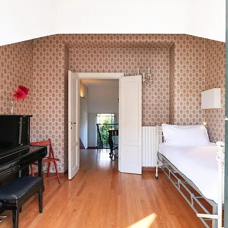 Charming Liberty-style With Garden And Parking Near Life Milan