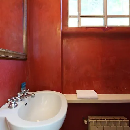 Charming Liberty-style With Garden And Parking Near Life