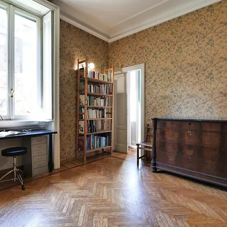 Charming Liberty-style With Garden And Parking Near Life *