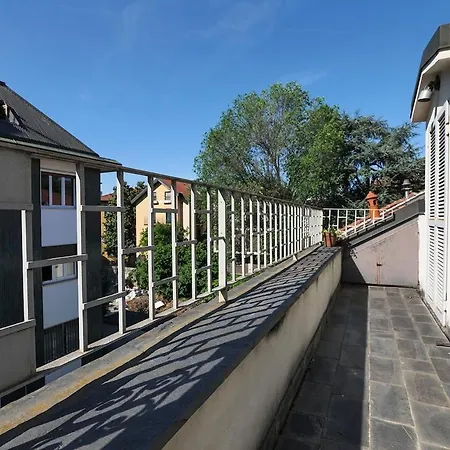 Charming Liberty-style With Garden And Parking Near Life Vila *