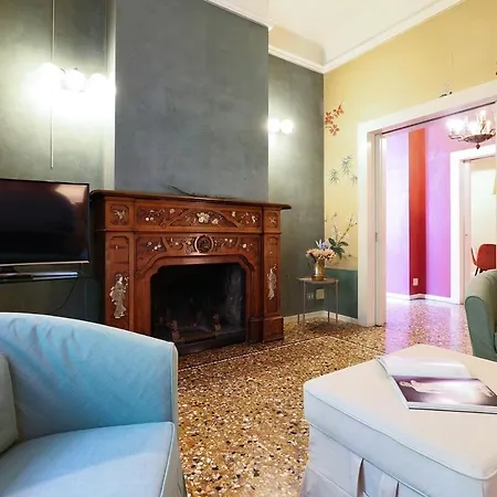 Vila Charming Liberty-style With Garden And Parking Near Life Milán