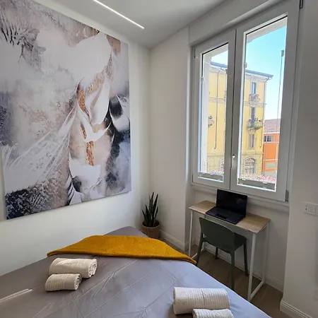 7 Attractions At Metro1 - Charming Flat *