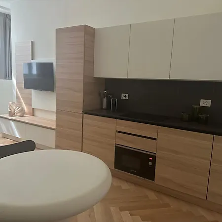 Atelier Serena Milan