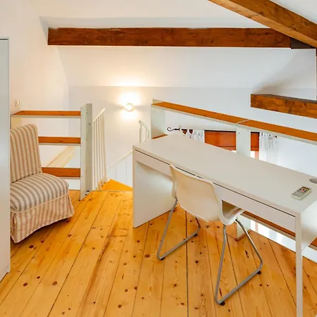 Ingegnoli1 Bright Floor By Hospity