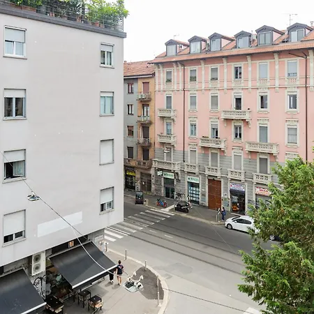 Ingegnoli1 Bright Floor By Hospity * Milano