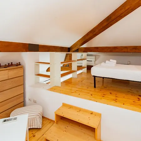 Ingegnoli1 Bright Floor By Hospity *