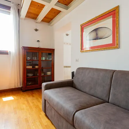 Ingegnoli1 Bright Floor By Hospity