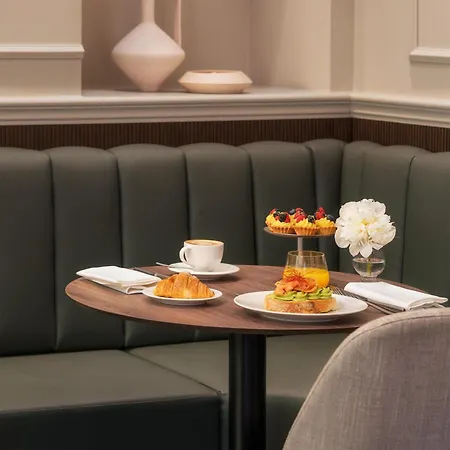 Worldhotel Casati 18 Szálloda 4*