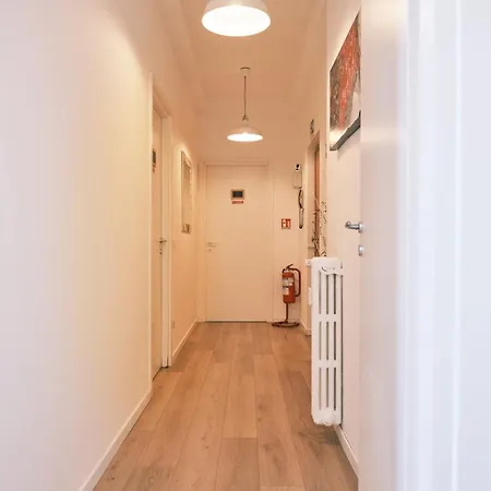 71 Guest house