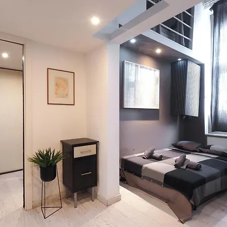 Appartement Primopiano - Schiaparelli A Flat