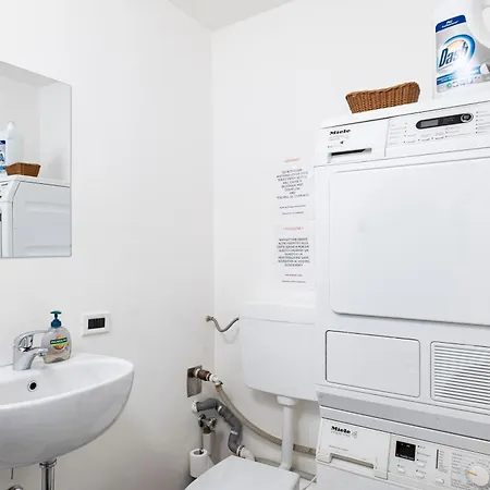 Lejlighed Sunshine-filled On Subway