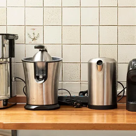 Apartamento Sunshine-filled On Subway Milão