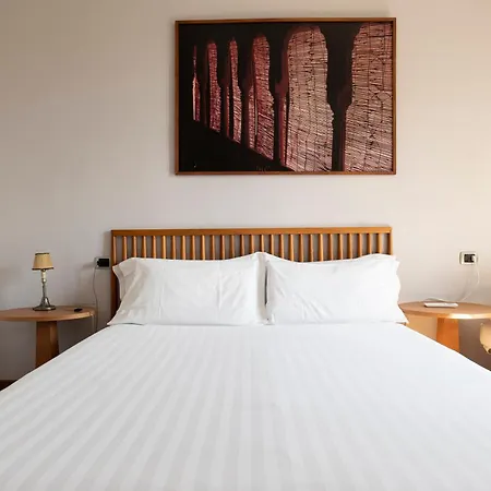 Apartmán Bright House Center On Subway Lines 1,2 &3 *