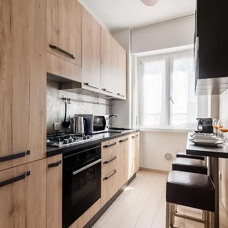 Metro M3 - Porta Romana - Elegante - Ac - Wi-fi Apartmán *