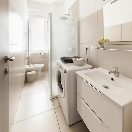 Comfort House Vicino Metro M4 Duomo Navigli San Siro Апартаменты
