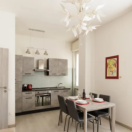 Comfort House Vicino Metro M4 Duomo Navigli San Siro Apartamento *