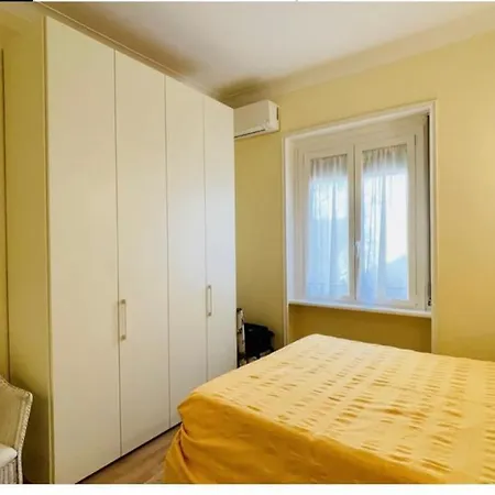 Easy Italy Balcony Grand