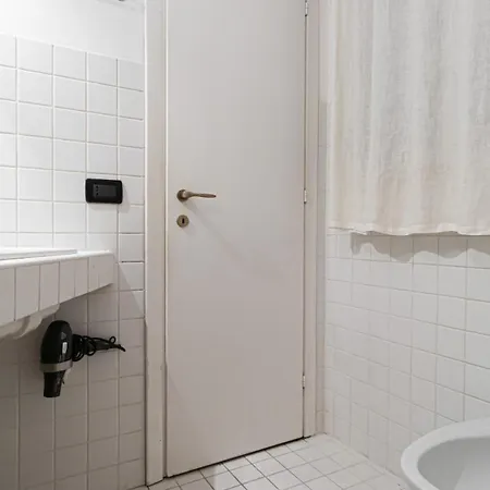 Italianway Easy - Tadino 1 A Apartamento