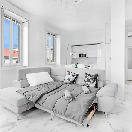 Lägenhet Bre3 -lodi- Elegant & Private Hot Tub -