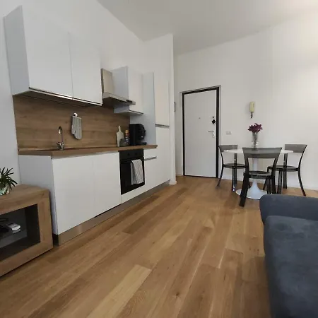 Апартаменты Lovely House San Siro Милан