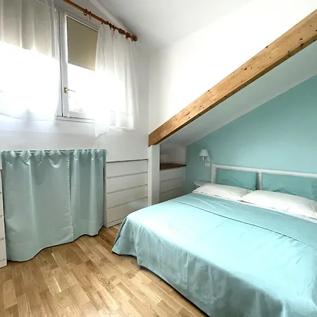 Mansarda Con Terrazzo Centralissima Apartman Milánó