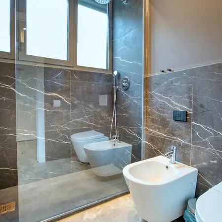 Hozyhome Strategica Soluzione In Fondazione Prada Apartment *