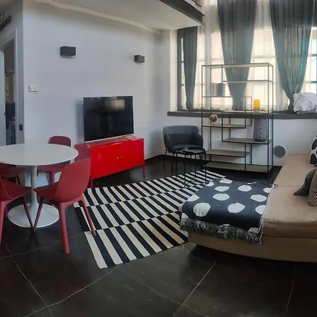 Apartment Refined Urban Living In Fondazione Prada *