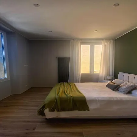 Navigli Riverside Apartment *