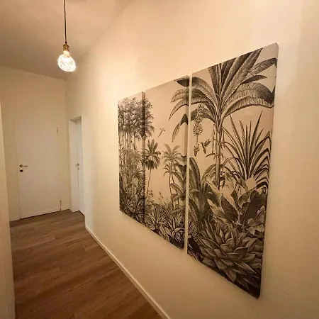 Near San Siro Stadium - Mi * מילאנו