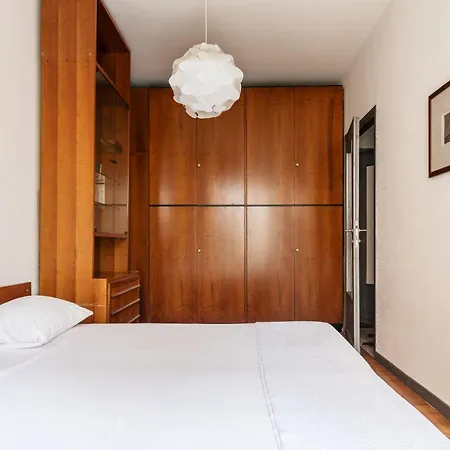 Lägenhet Trilocale In Stile Milanese In Solari *