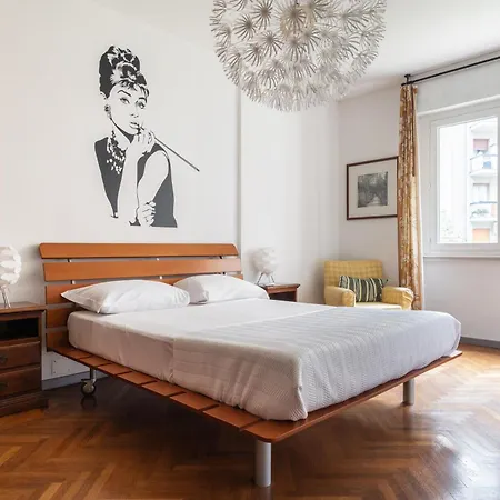 Trilocale In Stile Milanese In Solari Apartment
