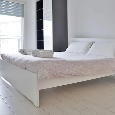 Amazing 3 Bedroom Next Rho Fiera * 米兰