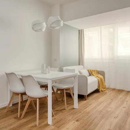 Hostmate - - Imperia - Romolo Iulm