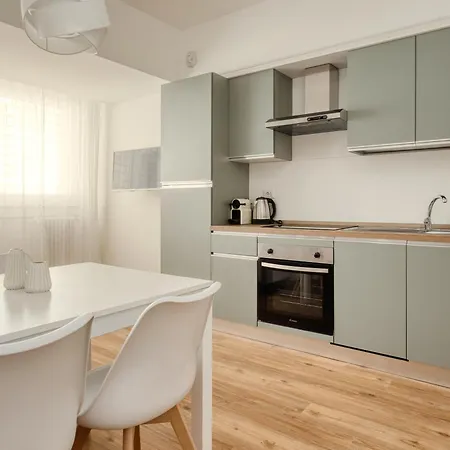 Hostmate - - Imperia - Romolo Iulm 아파트 밀라노