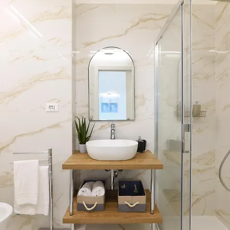 Duomo Luxury Tiffany With Balcony