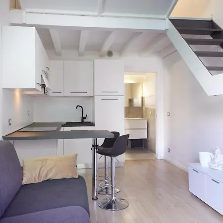 Star Dust * מילאנו