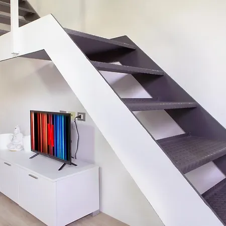 Star Dust * מילאנו