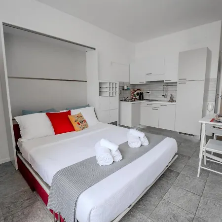 5 Min Walk Mm Maciacchini Apartamento *