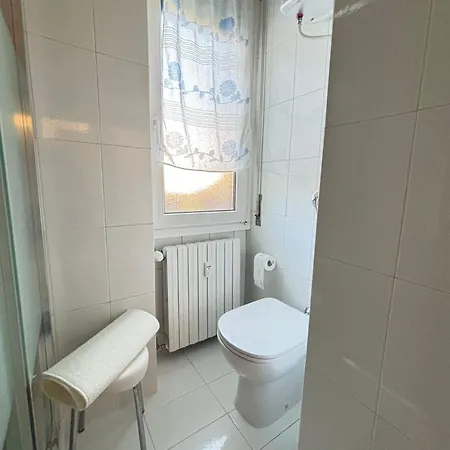 Helianthos Apartament *